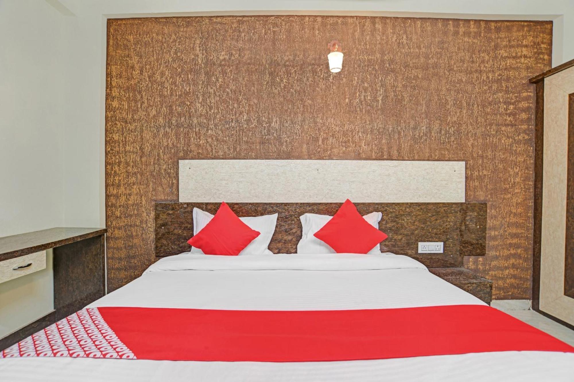Hotel O Zodiac Індаур Екстер'єр фото