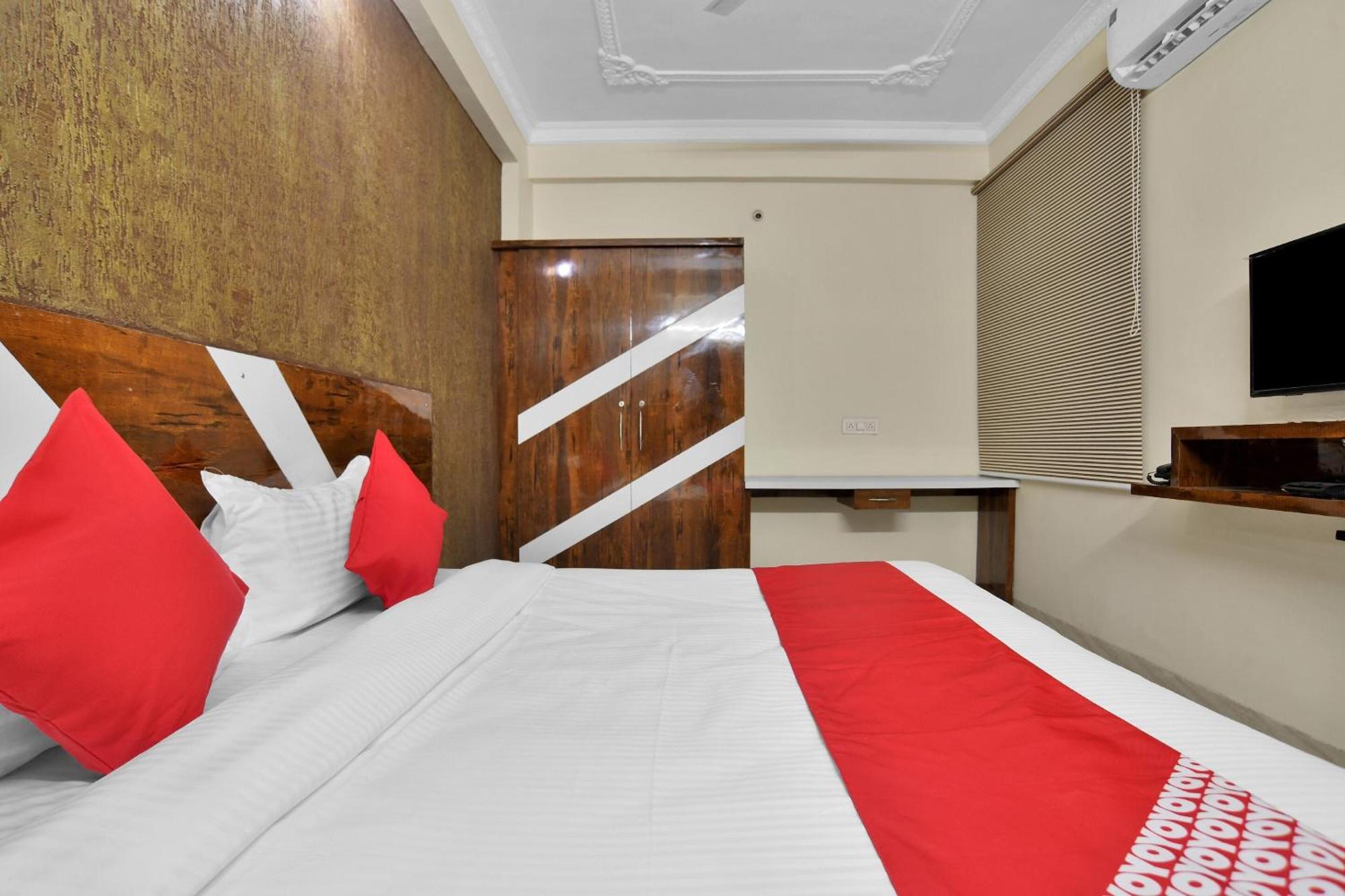 Hotel O Zodiac Індаур Екстер'єр фото